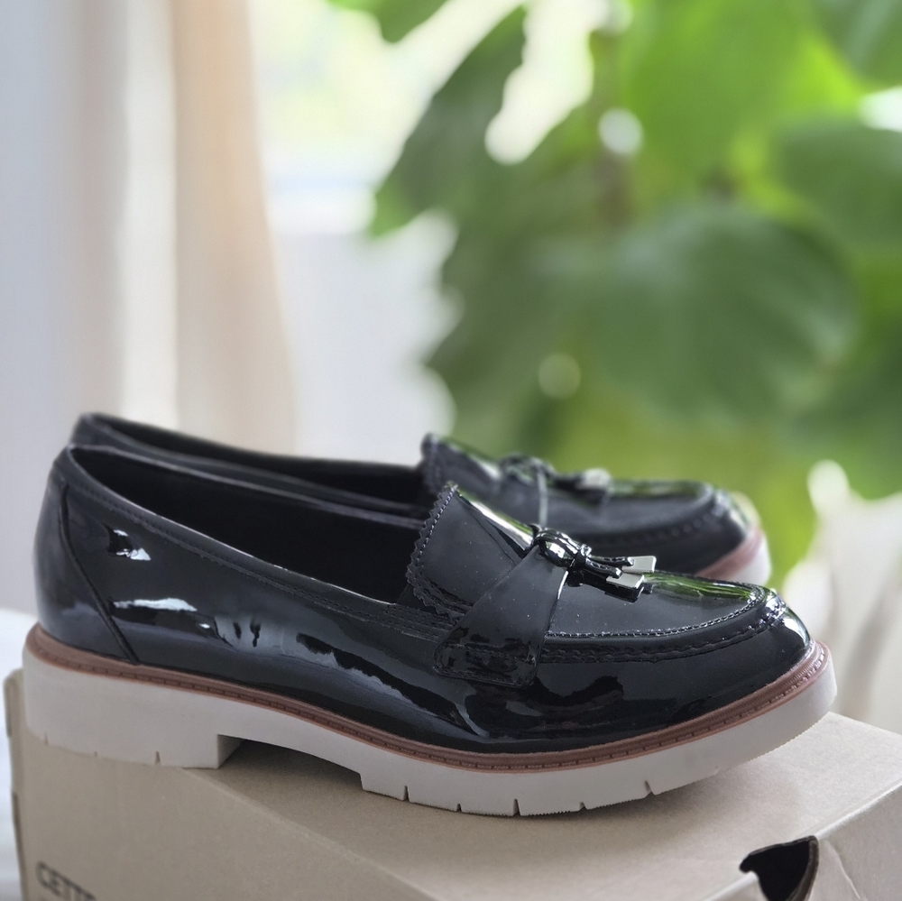 Clarks Women's Black Bella Loafers 11